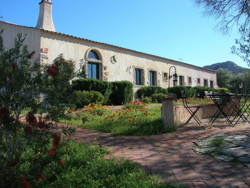 La Mesenda Rooms & Apartments Arzachena Exterior photo